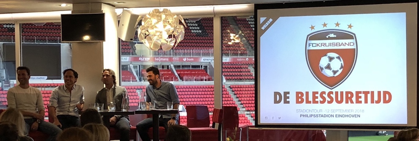 De Blessuretijd Philips stadion op social media