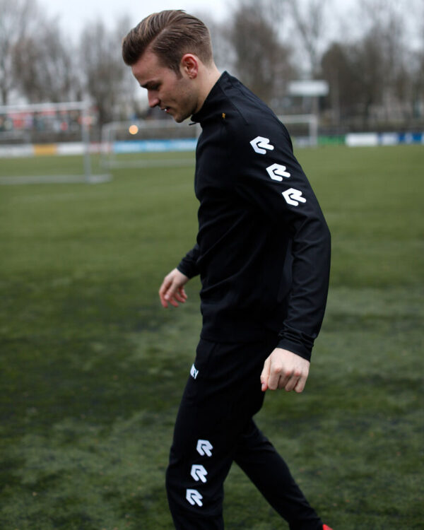 ey_Performance_Pants_RS2510-900_Detail